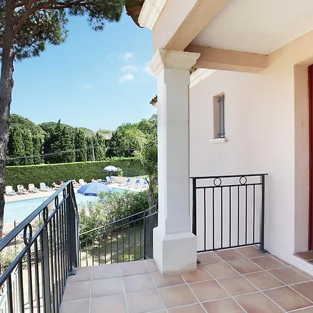 Prestige Odalys Le Clos Bonaventure 圣特罗佩