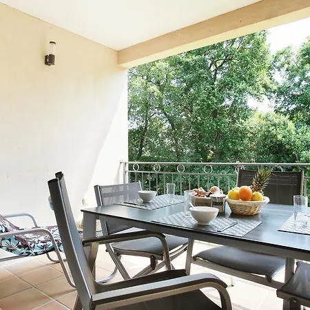 假日公园 Prestige Odalys Le Clos Bonaventure 圣特罗佩