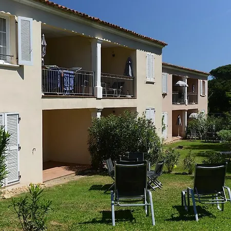 假日公园 Prestige Odalys Le Clos Bonaventure 圣特罗佩